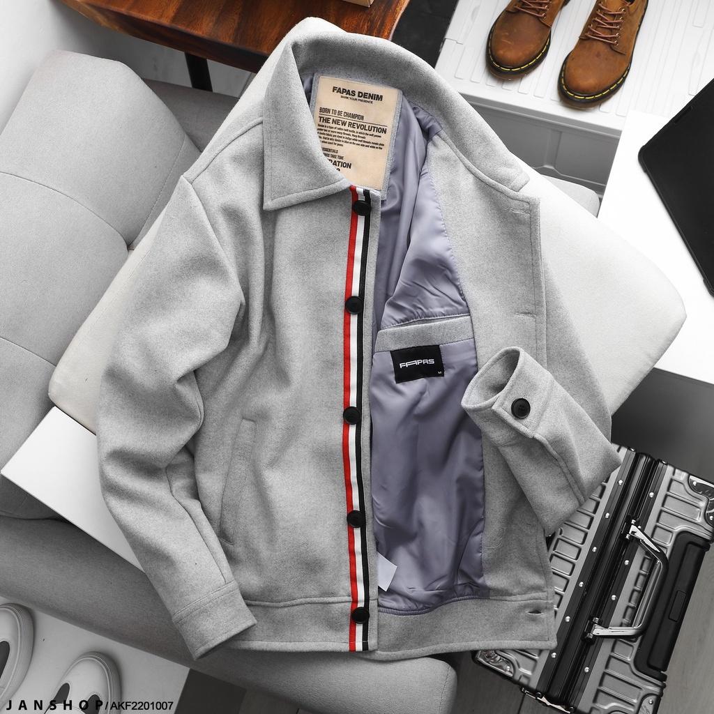 Áo Khoác Vải Nỉ Với Thiết Kế Đường Line Nút Áo Mới Lạ