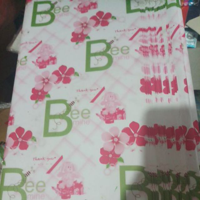 100 tờ giấy bọc quà 70x70cm