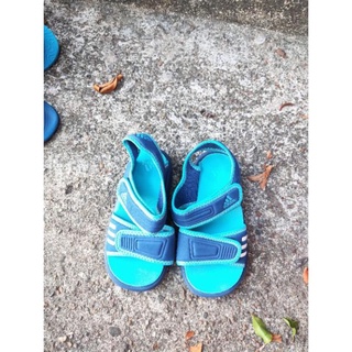 giày adidas  real đã qua sử dụng ! <