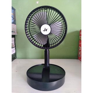 Quạt sạc tích điện gấp gọn ( giá hot )