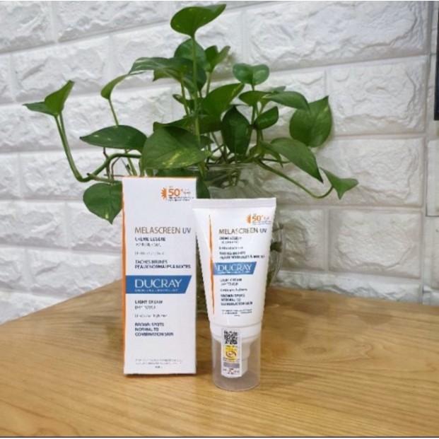 Kem chống nắng Ducray Melascreen UV Light Cream