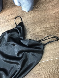Đầm lụa 3 dây cổ lệch siêu hot