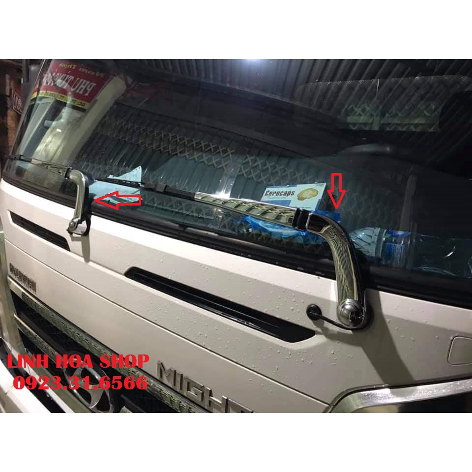 Ốp mạ xi Inox cần gạt mưa xe tải EX8L, EX8GTL Hyundai Hàn Quốc