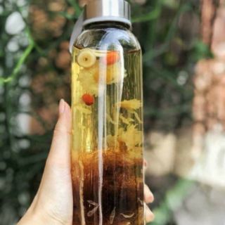 BÌNH DETOX THUỶ TINH 500M Hàng tồn kho nắp hoen