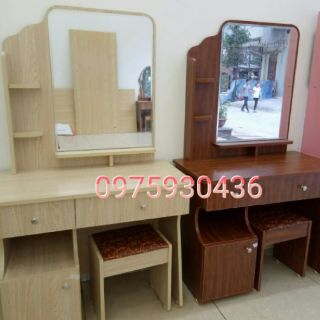Bàn trang điểm chỉ ship Hà Nội