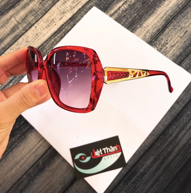 Kính chống nắng form vuông nữ thời trang giá sỉ