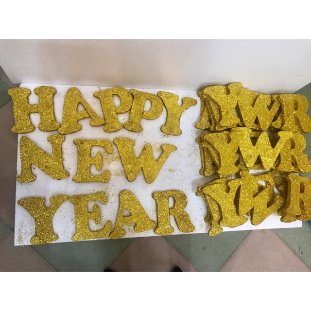 Chữ Happy new year.
