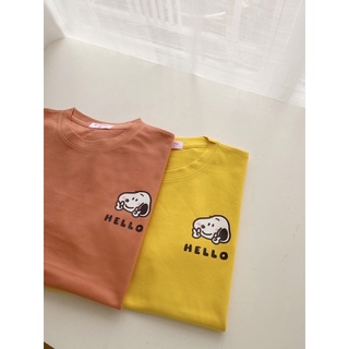 Áo thun in hình snupy bên ngực