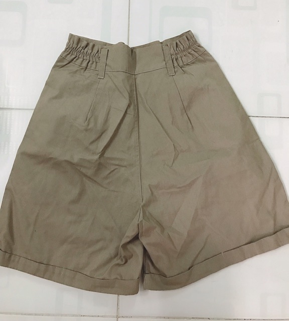 Quần short lưng cao