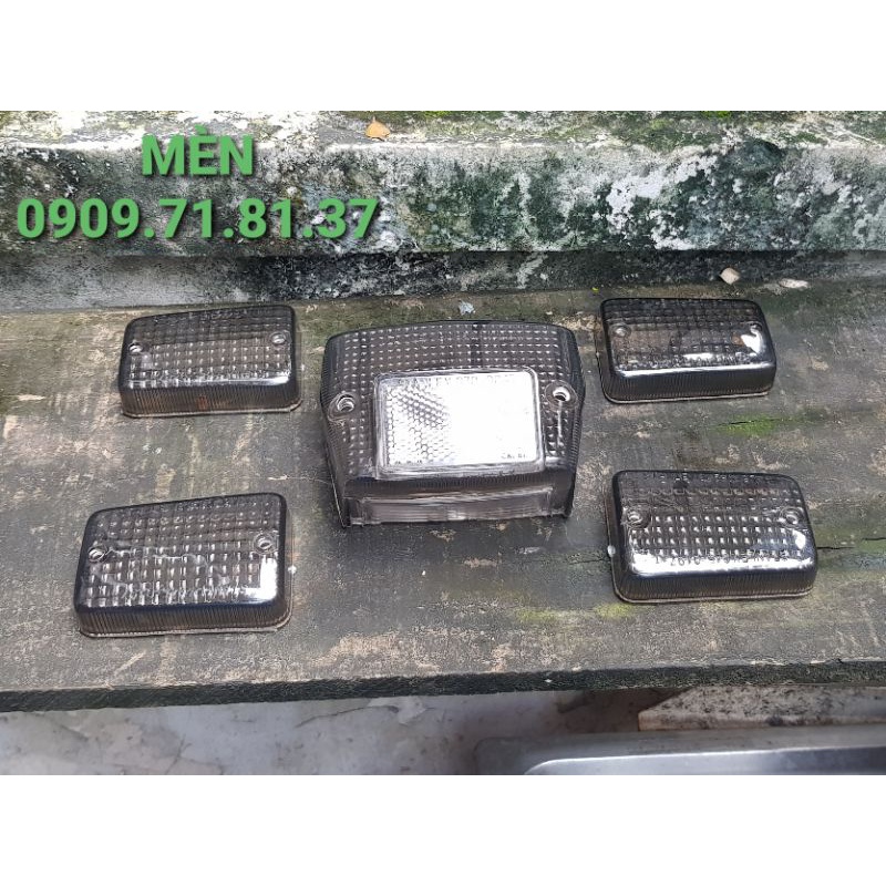 CHỤP XINHAN, ĐÈN HẬU CUB ĐÈN VUÔNG MÀU KHÓI