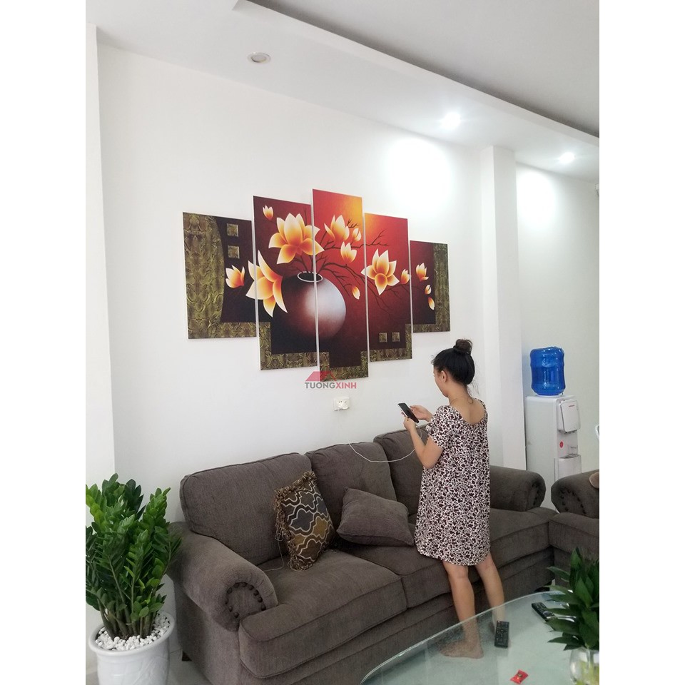 Tranh treo tường sau sofa phòng khách sang trọng bình hoa mộc lan TT0168 Tường Xinh