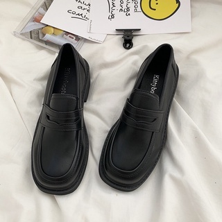Giày nữ cổ điển size 38 gg0138