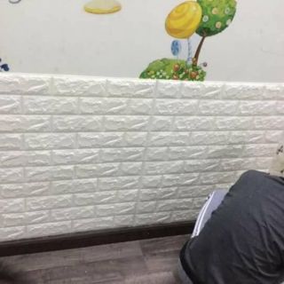 Miếng xốp dán tường chống ẩm mốc