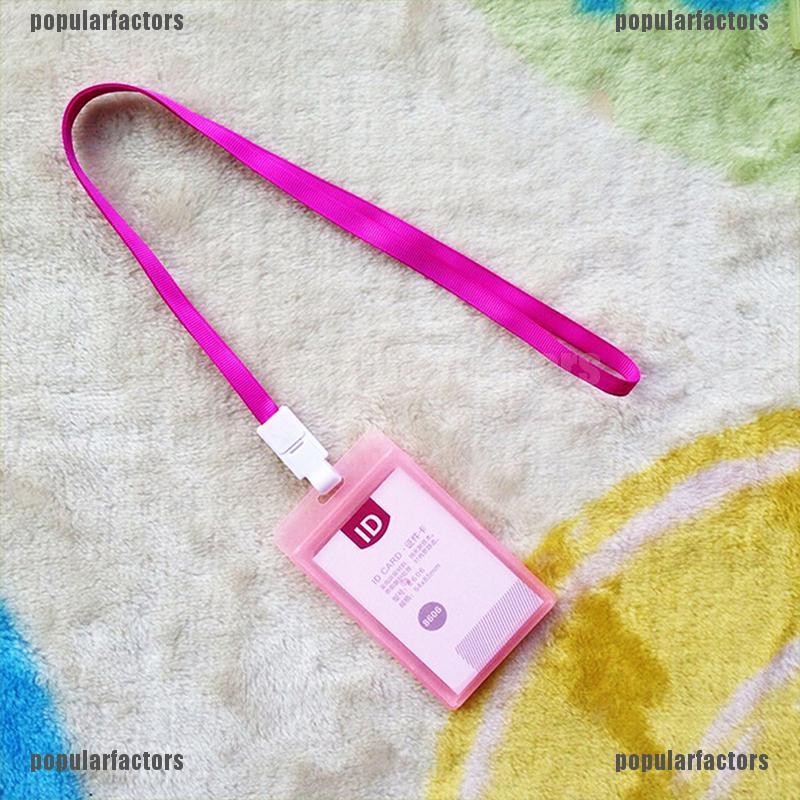 Bao đựng thẻ tên bằng nhựa có dây đeo cổ dễ thương