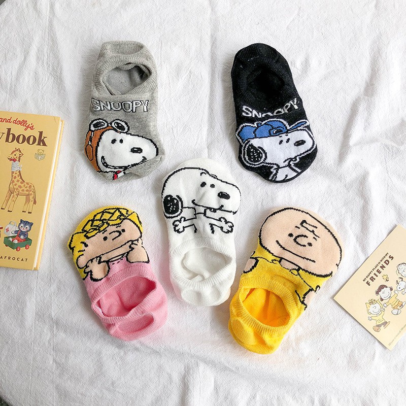 Set 5 đôi vớ họa tiết Snoopy Charlie dễ thương nhiều màu thoải mái cho nữ