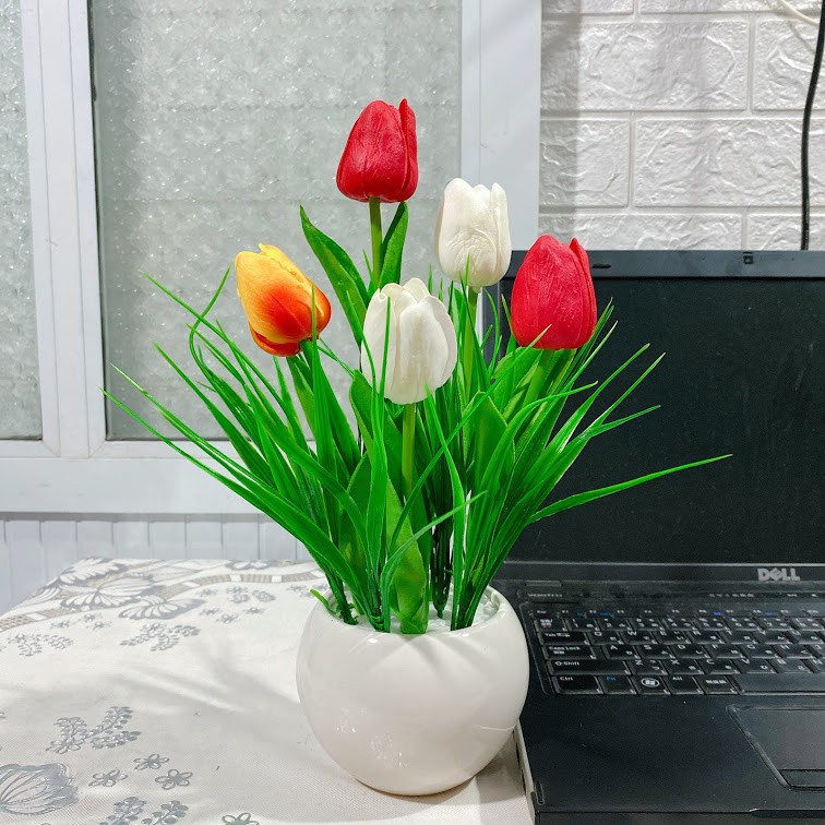 Chậu cây hoa Tulip cắm sẵn - Hoa giả trang trí để bàn (bao gồm chậu và hoa)