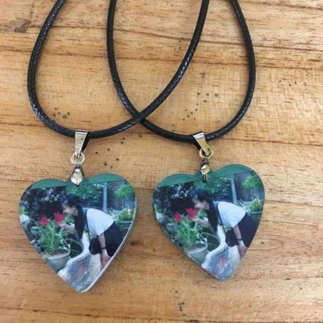 Dây chuyền mặt mica in hình, chữ theo yêu cầu