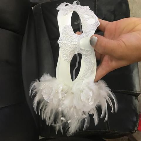 Mặt Nạ Hóa Trang Dạ Hội Hóa Trang Công Chúa Venice Bằng Ren Hoa Lông Vũ Màu Trắng Vàng Hồng Cho Nam Và Nữ