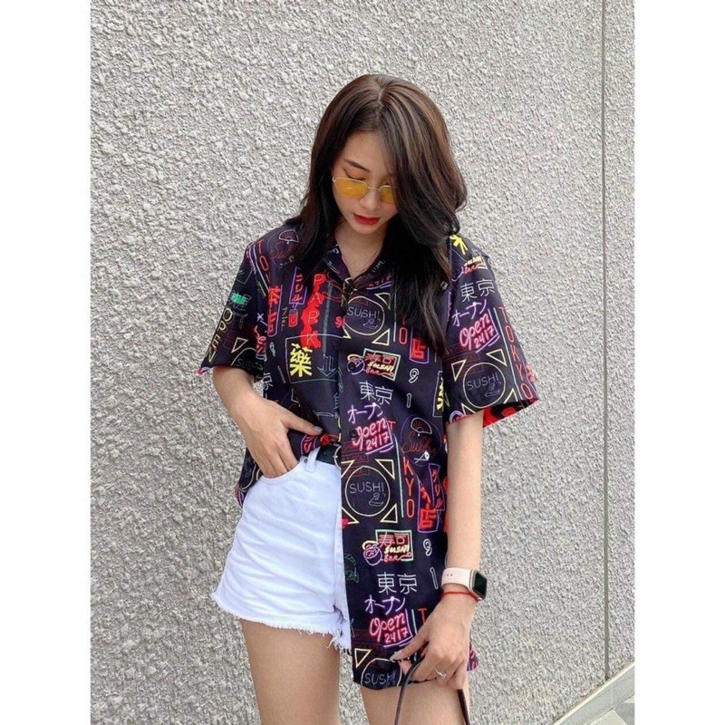 Áo sơ mi in hình 3D siêu chất,vải dày dặn thoáng mát ,nam nữ đều mặc được.Áo sơ mi cặp đôi hoặc nhóm.