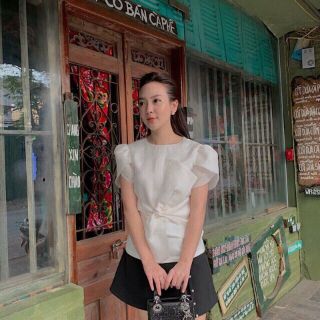 Áo thắt nơ xinh xắn