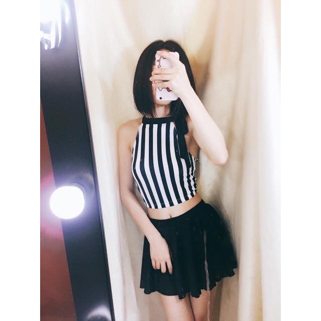 Bikini, Đồ Bơi Đi Biển Hai Mảnh Yếm Sọc Dọc Chân Váy Xòe KG032