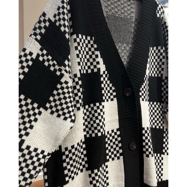 [ Ảnh thật] Áo cardigan A24 dáng rộng chùm mông họa tiết hình ô vuông hottrend, áo khoác len phù hợp mùa thu đông.