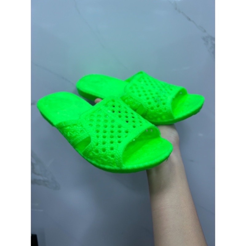 Dép tổ ong truyền thống