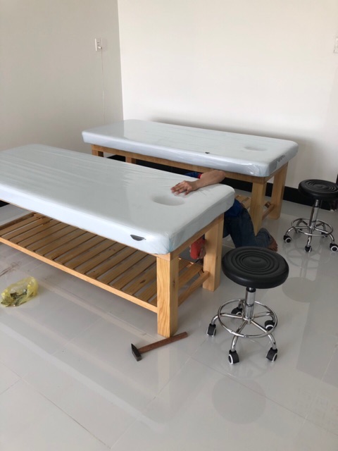 Ghế xoay thủy lực spa - nệm đen (mẫu 1)