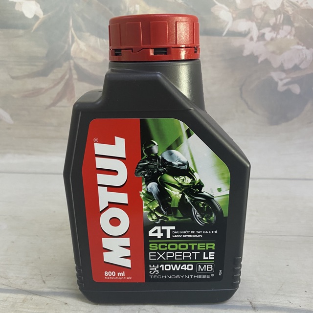 Dầu nhớt MOTUL thông dụng cho xe ga,xe số dung tích 800ml