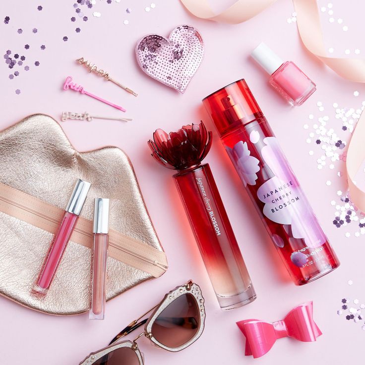 Xịt thơm Bath & body works cherry 236ml | BigBuy360 - bigbuy360.vn