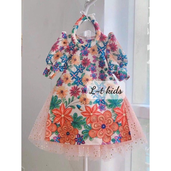 Áo dài cách tân cho bé