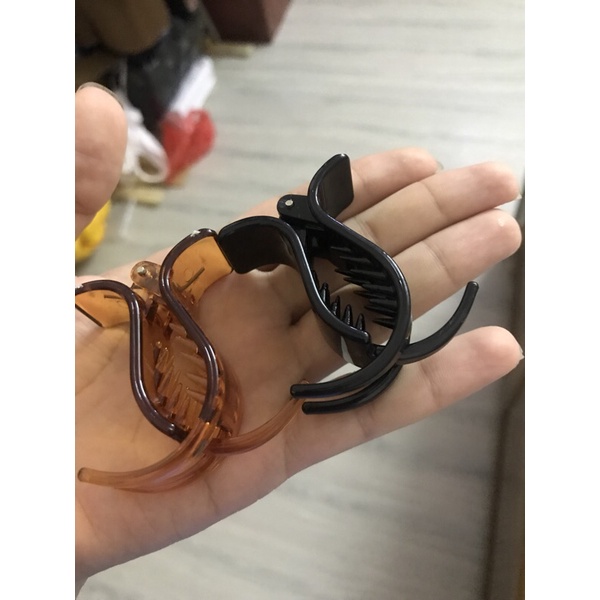 Kẹp càng cua B020/ Kẹp Càng Cua 2 Màu Nâu Đen loại 3 Chân, 5 chân