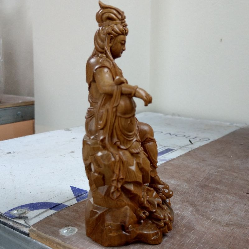 Quan Âm Tự Tại - Gỗ Bach Xanh - Cao 15cm