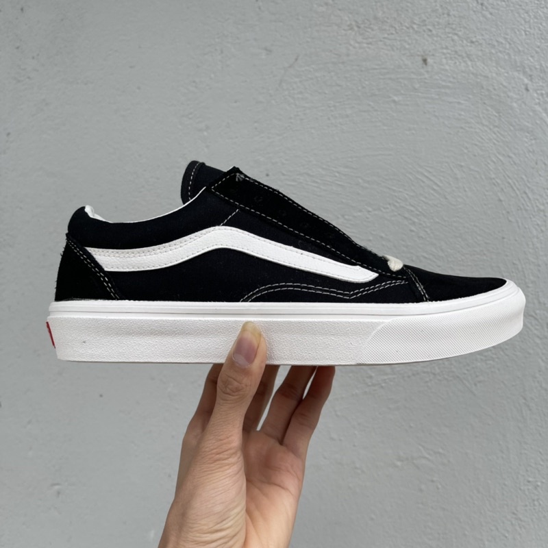 Giày Sneaker Vans Vault kèm phụ kiện