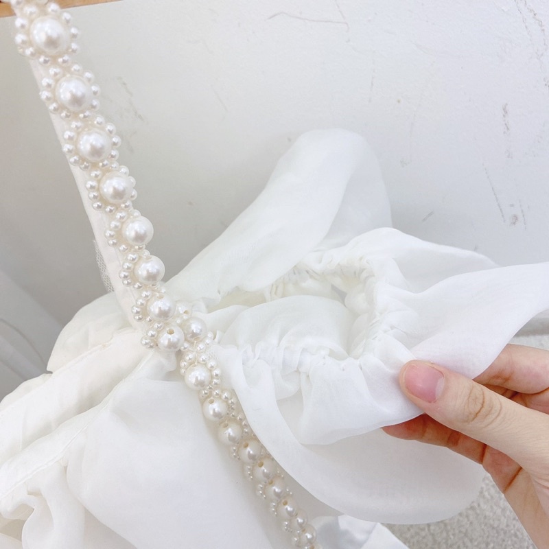 ĐẦM LỆCH VAI PHỒNG BÈO VIỀN DÂY NGỌC