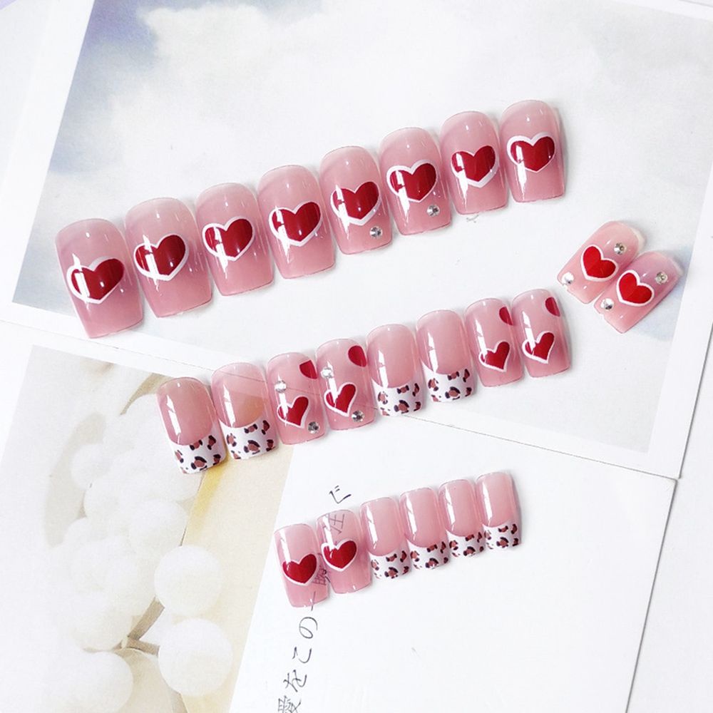 [Hàng mới về] Set 24 Móng Tay Giả Bắt Mắt Có Thể Tháo Rời Tiện Lợi