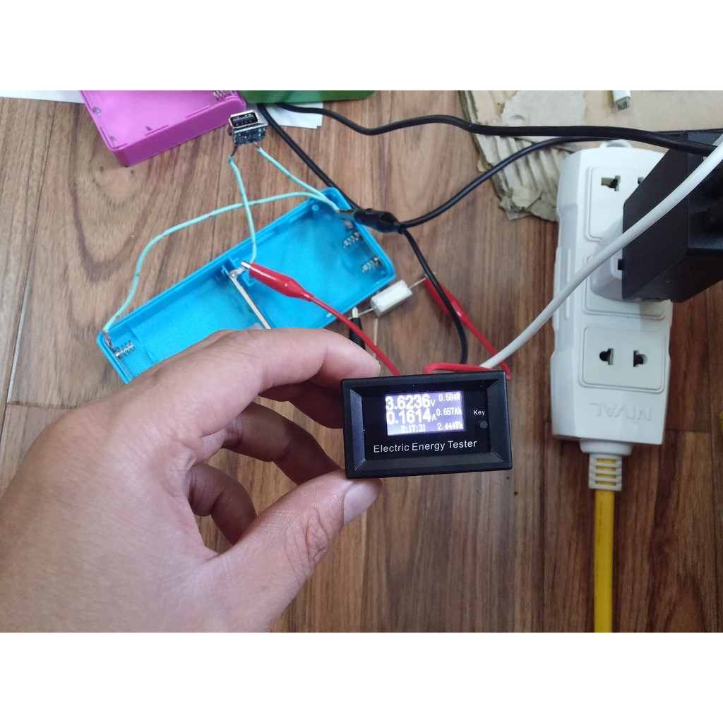 Thiết bị test pin và Acquy 100V - 15A giá 280K