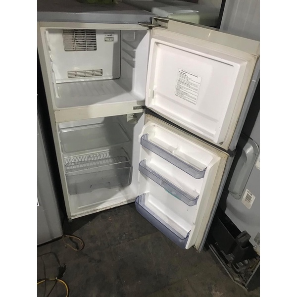 Tủ lạnh Toshiba 150l 90% đẹp như mới
