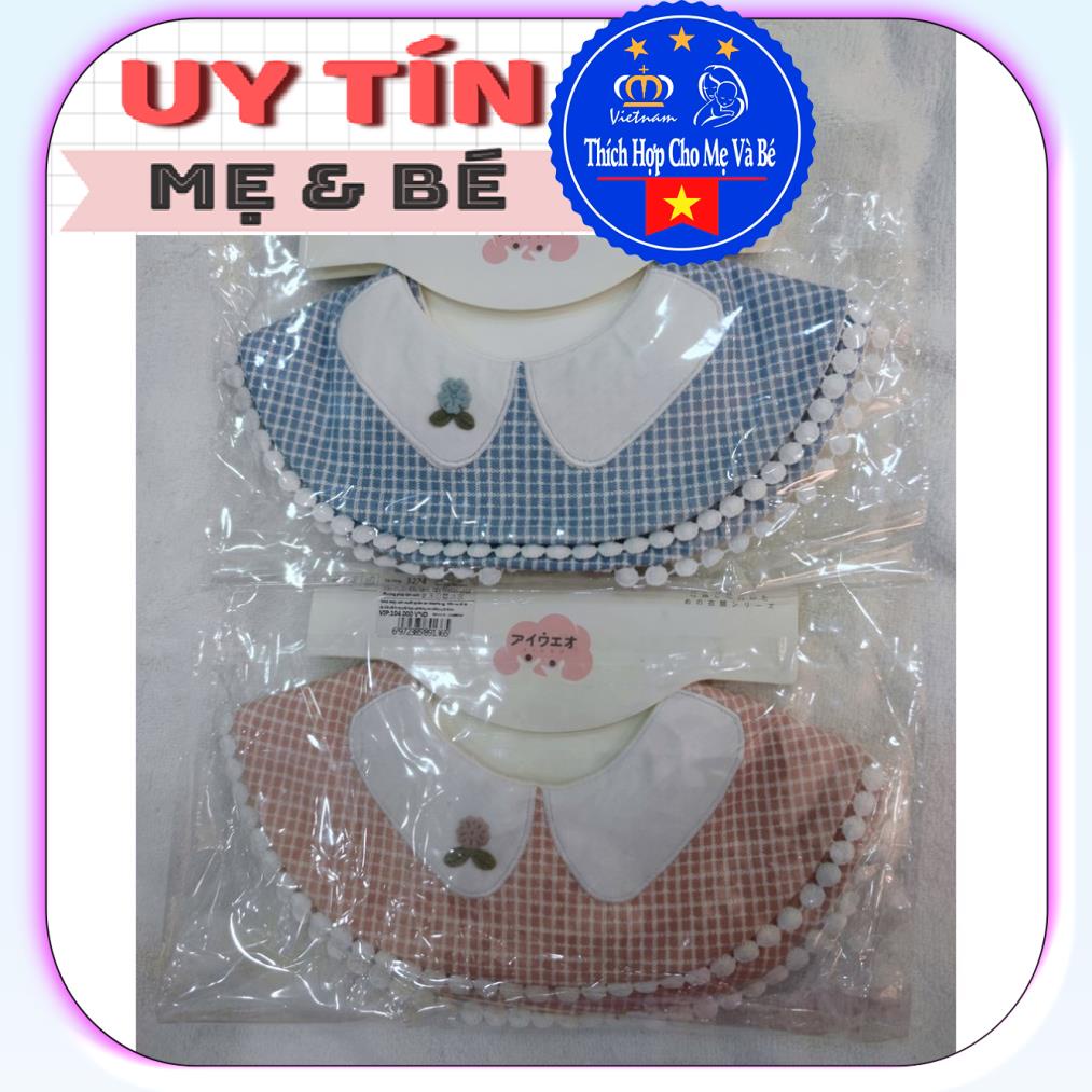 Yếm ăn donut caro nhún bèo cổ trắng (2 cái) 3224, chất liệu cotton 100% , thương hiệu Aiueo Nhật Bản.