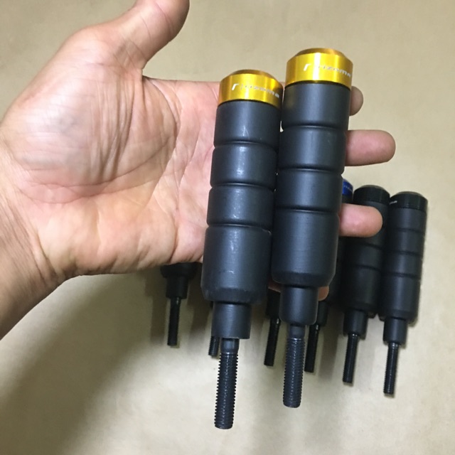 Chống đổ nhựa đặc mẫu 2