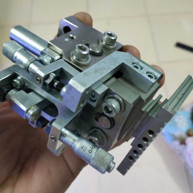 Tinh chỉnh cân bằng bập bênh 4 chiều, full thép trắng