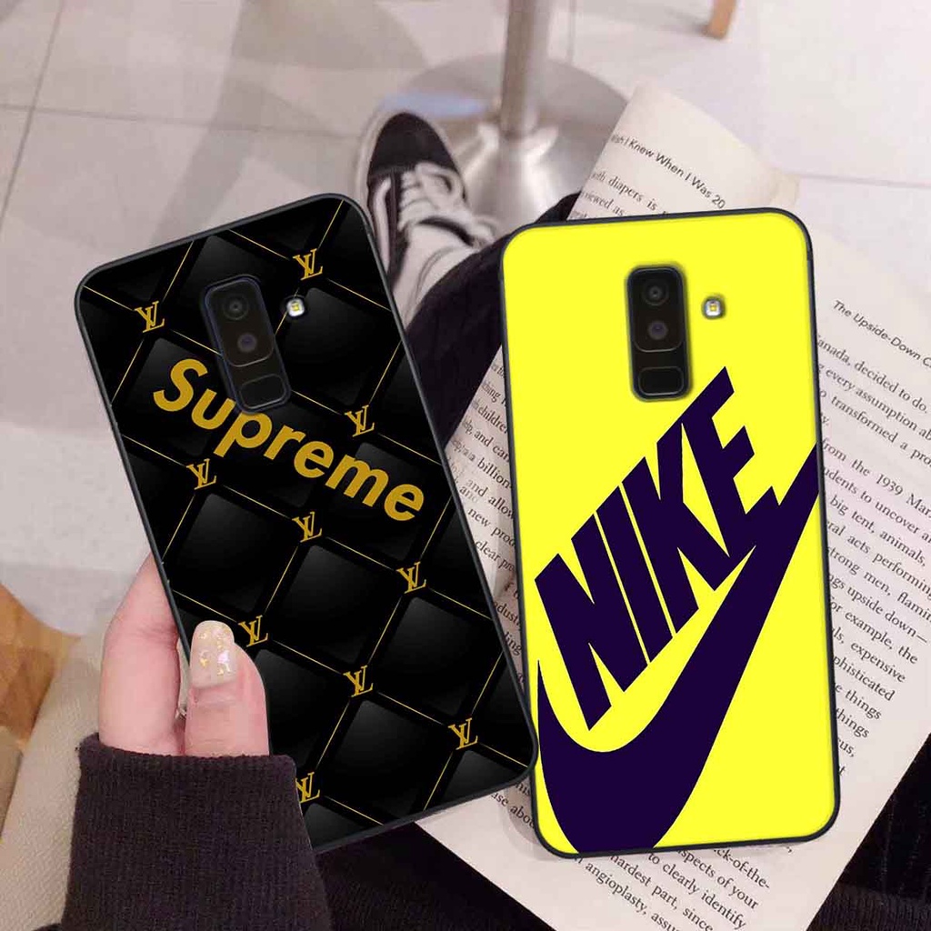 Ốp Samsung J8 in hình thương hiệu L.V, N.I.K.E cá tính, đẳng cấp