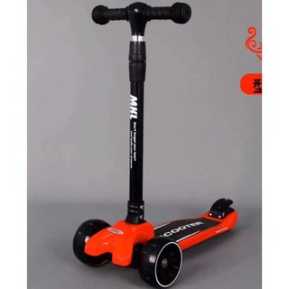 Xe Scooter cao cấp chính hãng MKL xuất Mỹ bánh xe có ĐÈN PHÁT SÁNG