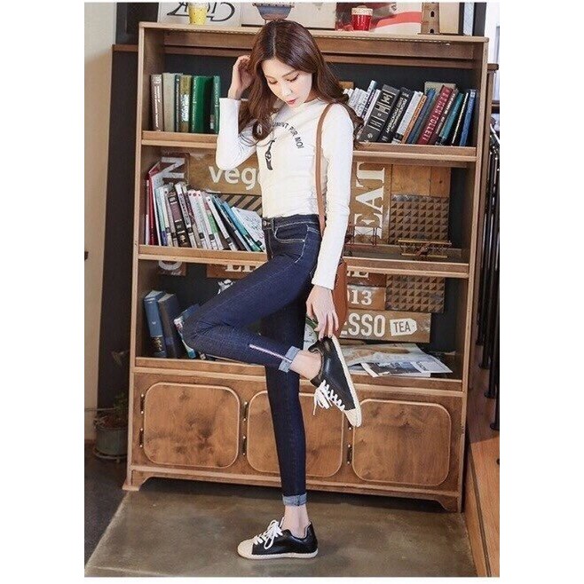 Quần jeans nữ dài xanh xước viền lai MS 280