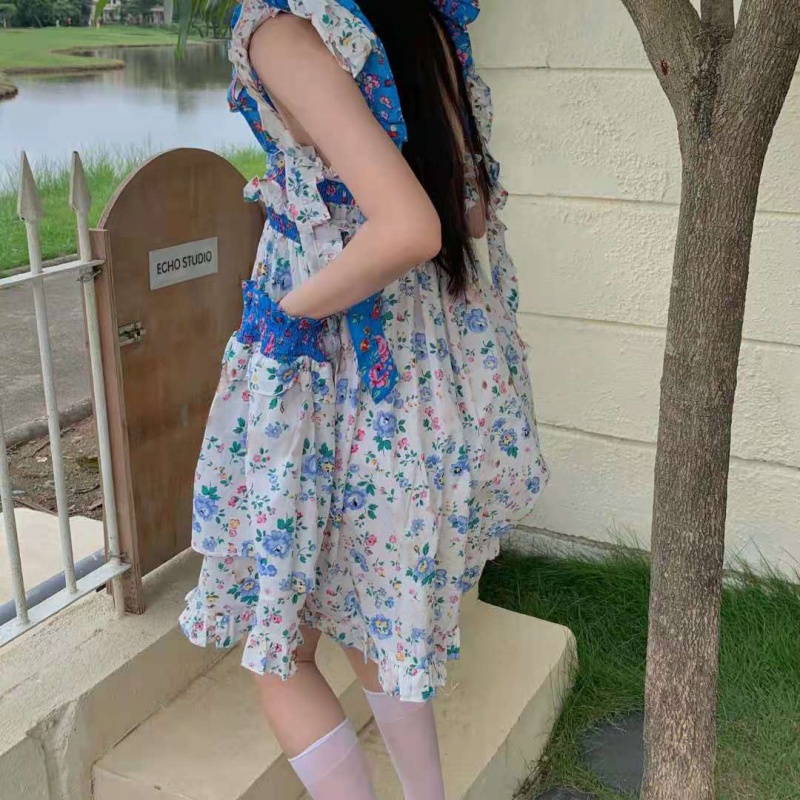 Đầm sát nách hoạ tiết hoa thiết kế dáng rộng thoải mái