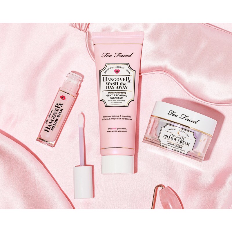 Sữa rửa mặt có công dụng tẩy trang, tẩy makeup HANGOVER WASH THE DAY AWAY TOO FACED