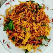 Combo 1KG KHÔ GÀ XÉ CAY LÁ CHANH NGON LOẠI 1 | BigBuy360 - bigbuy360.vn