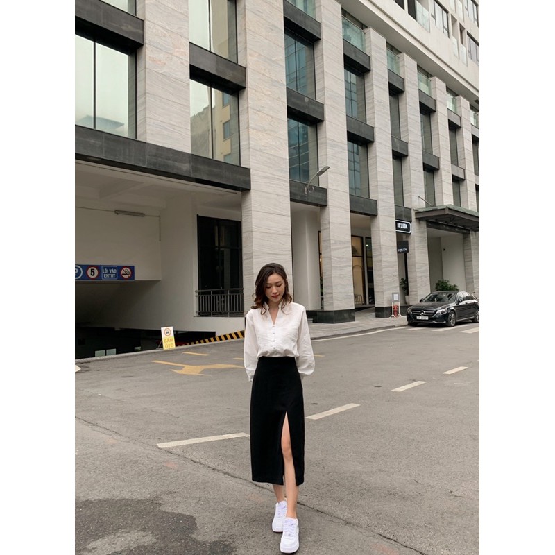 Chân váy xẻ đen Slit Skirt_ZIEL | BigBuy360 - bigbuy360.vn