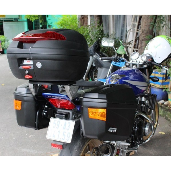Thùng hông Givi có đèn E22N-S