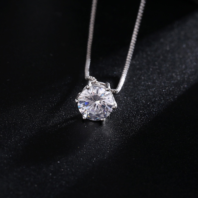 Vòng cổ mặt đá Zircon đơn giản HB